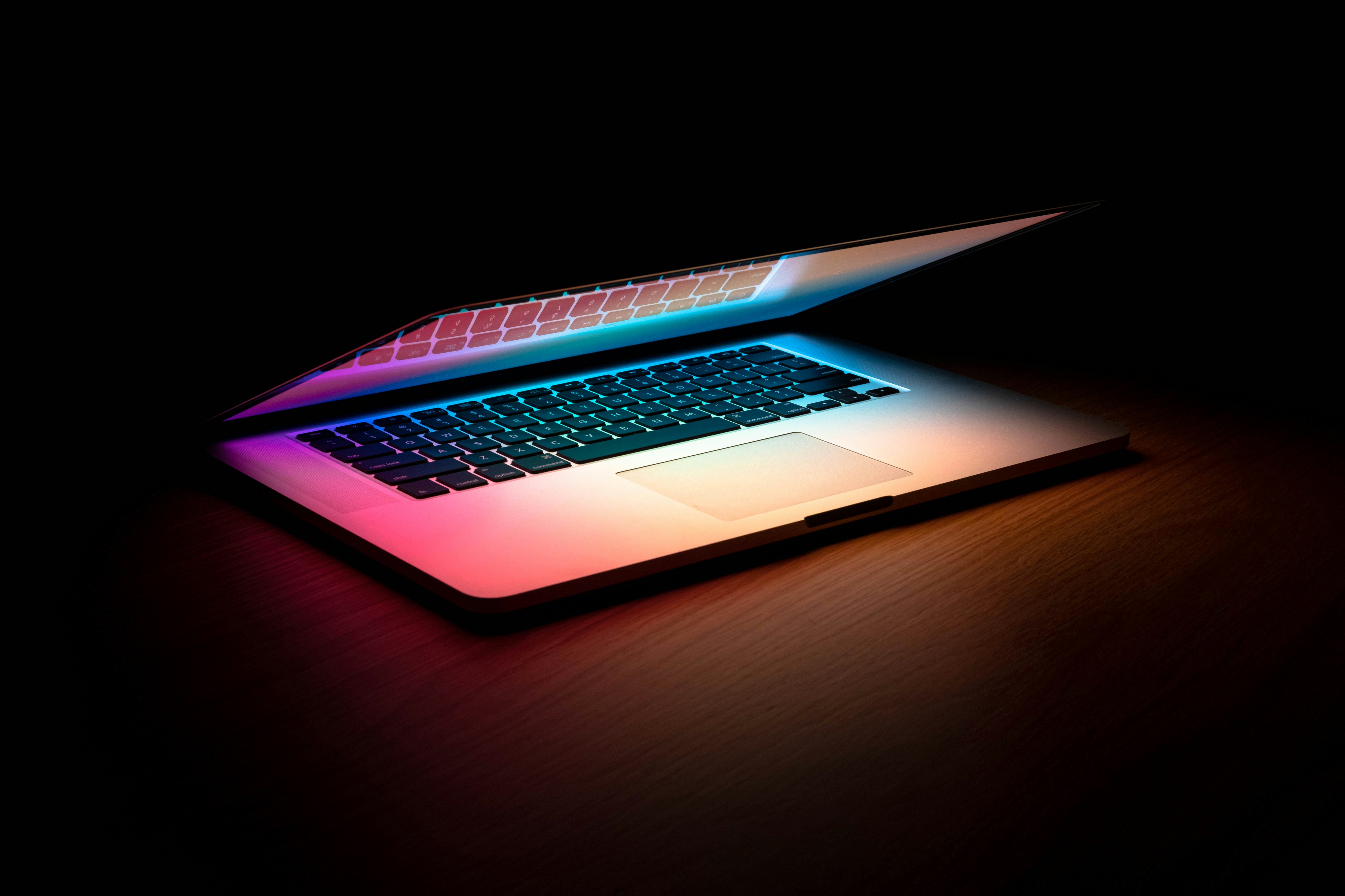 EMC的專業，德盈誠信守護