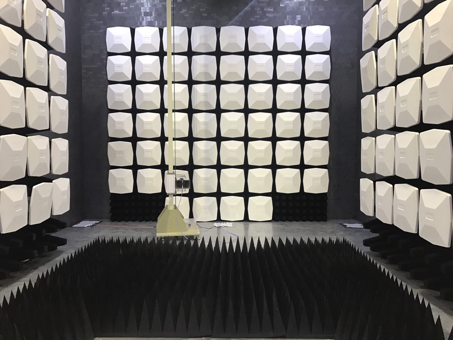 3m Semi Anechoic Chamber 966半電波暗室