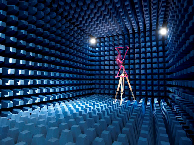 Fully Anechoic Chamber全電波暗室